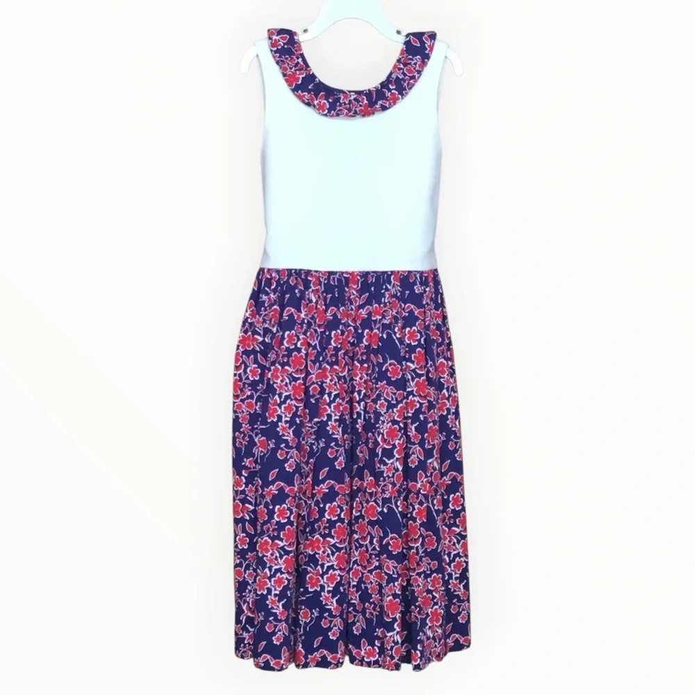 Oscar de la Renta close new